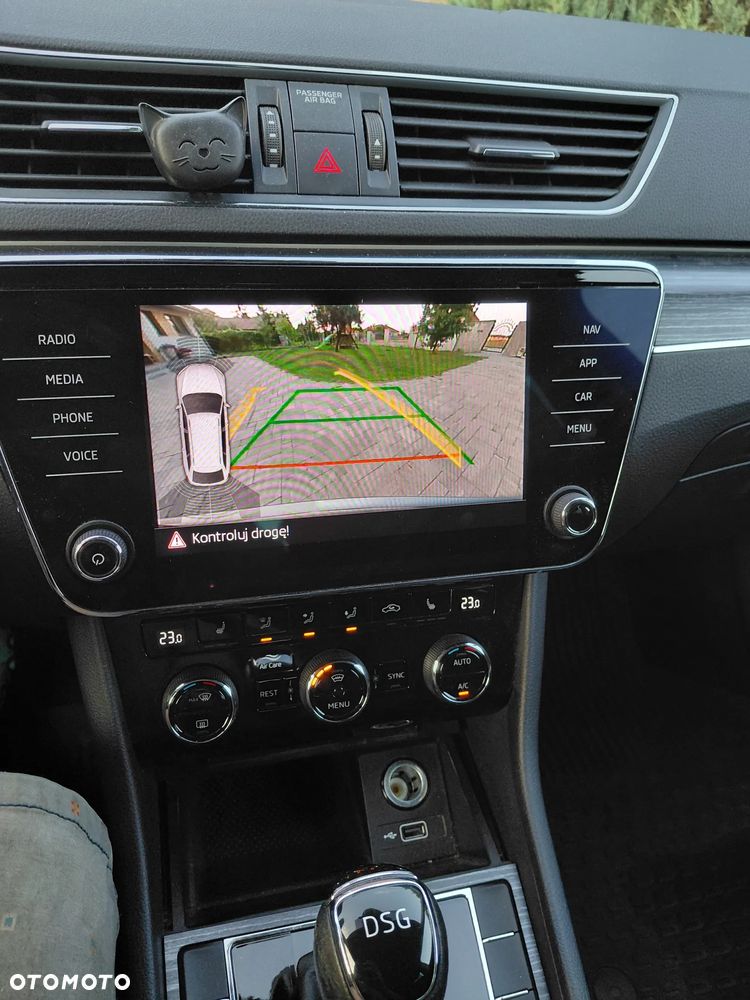 Skoda Superb 2.0 TSI Ambition DSG - 13