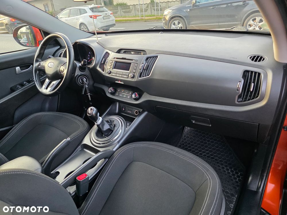 Kia Sportage ver-1-6-gdi-business-line-2wd - 9