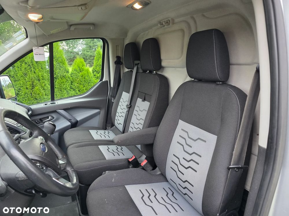 Ford Transit Custom - 13