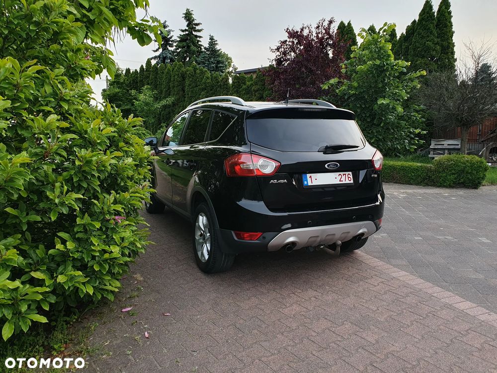 Ford Kuga 2.0 TDCi 2x4 Titanium - 6