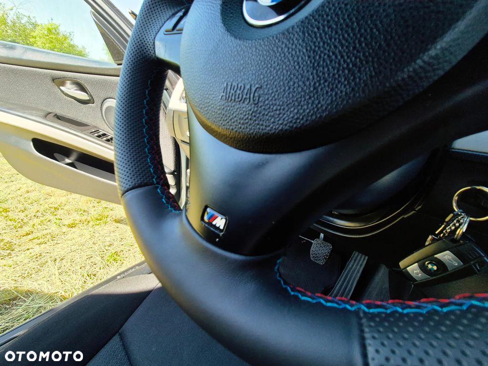 BMW Seria 3 320d DPF Edition Exclusive - 15