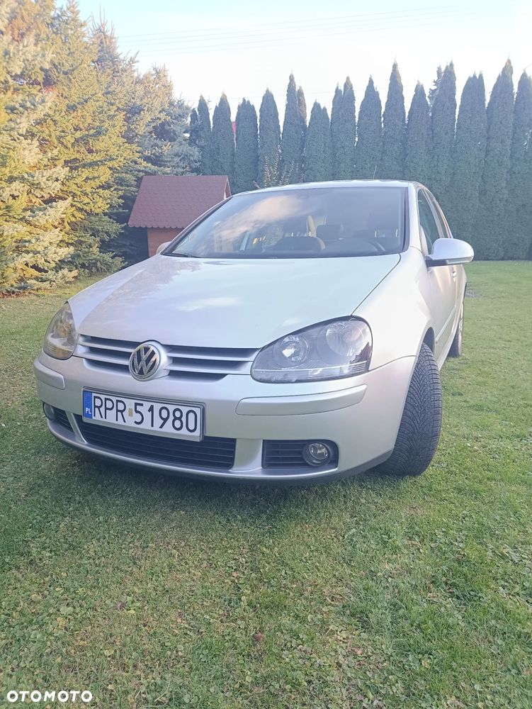 Volkswagen Golf - 4