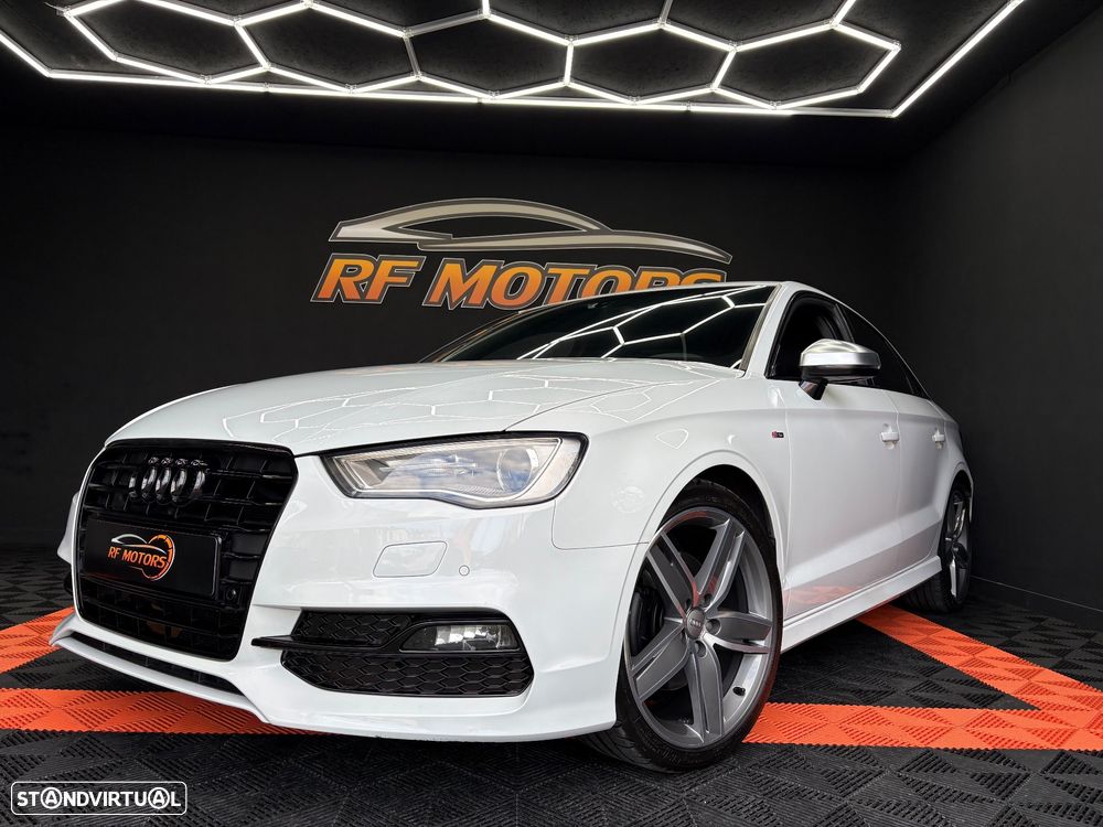 Audi A3 Limousine 2.0 TDI (clean diesel) S line Sport Pack - 19