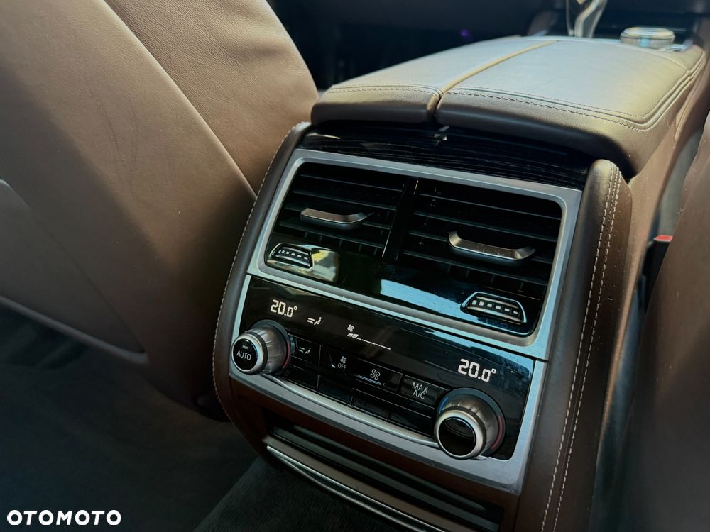 BMW Seria 7 750d xDrive sport - 21