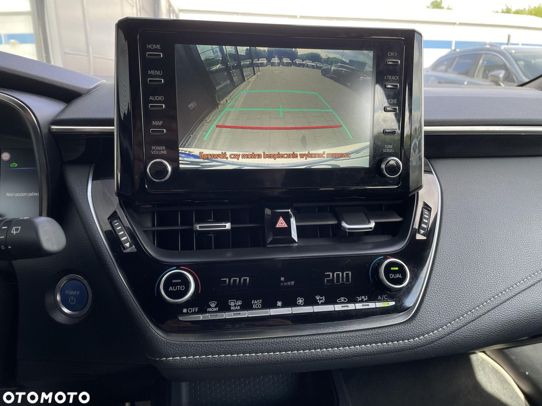 Toyota Corolla 2.0 Hybrid Comfort - 21