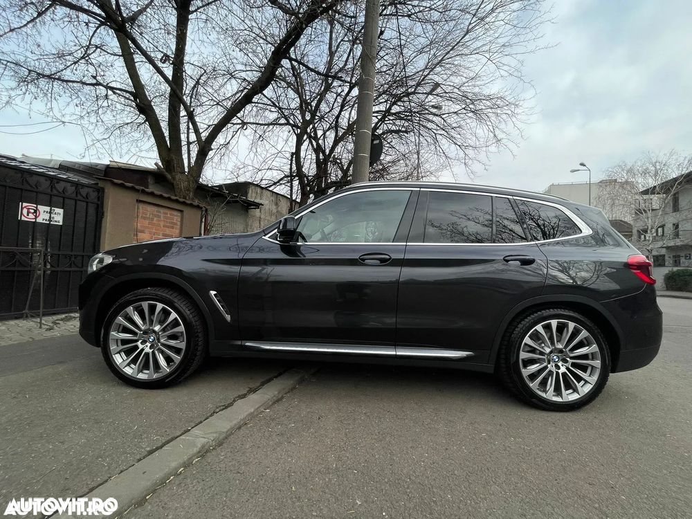 BMW X3 xDrive20i AT xLine - 1