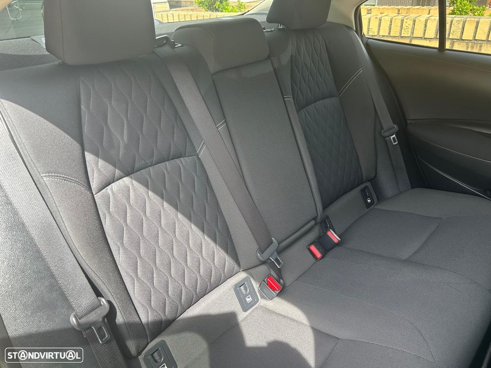 Toyota Corolla SD 1.8 Hybrid Exclusive - 8