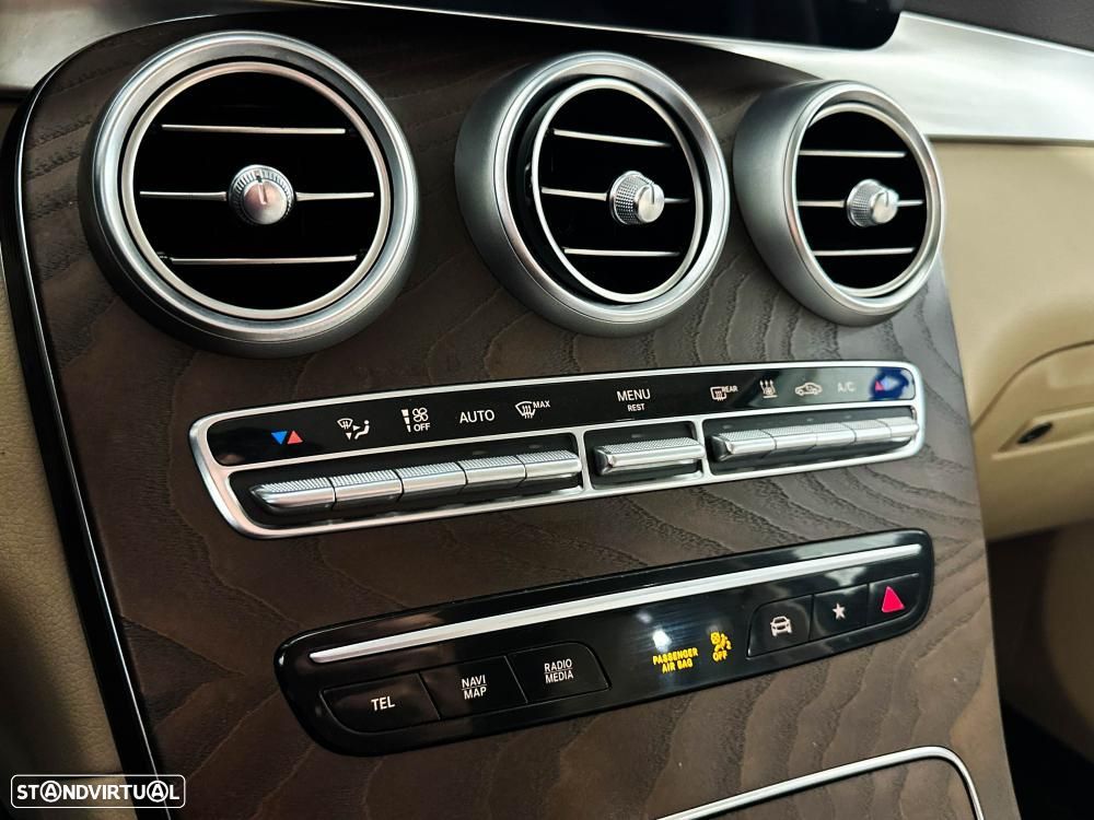 Mercedes-Benz GLC 300 de 4Matic 9G-TRONIC AMG Line - 51