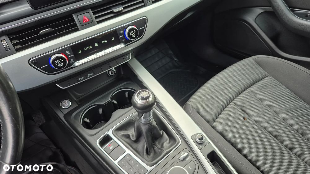Audi A4 Limousine 2.0 TDI clean diesel - 33