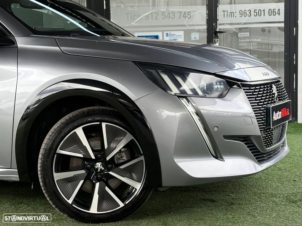 Peugeot e-208 - 8