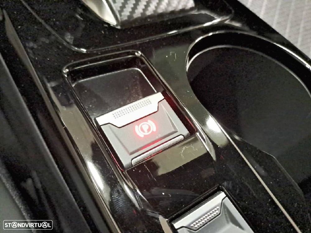 Peugeot 2008 1.2 Hybrid Allure e-DCS6 - 24