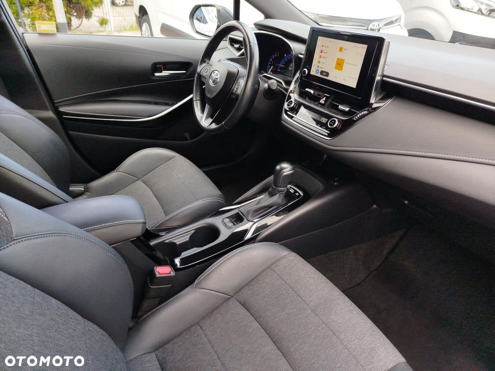 Toyota Corolla - 9