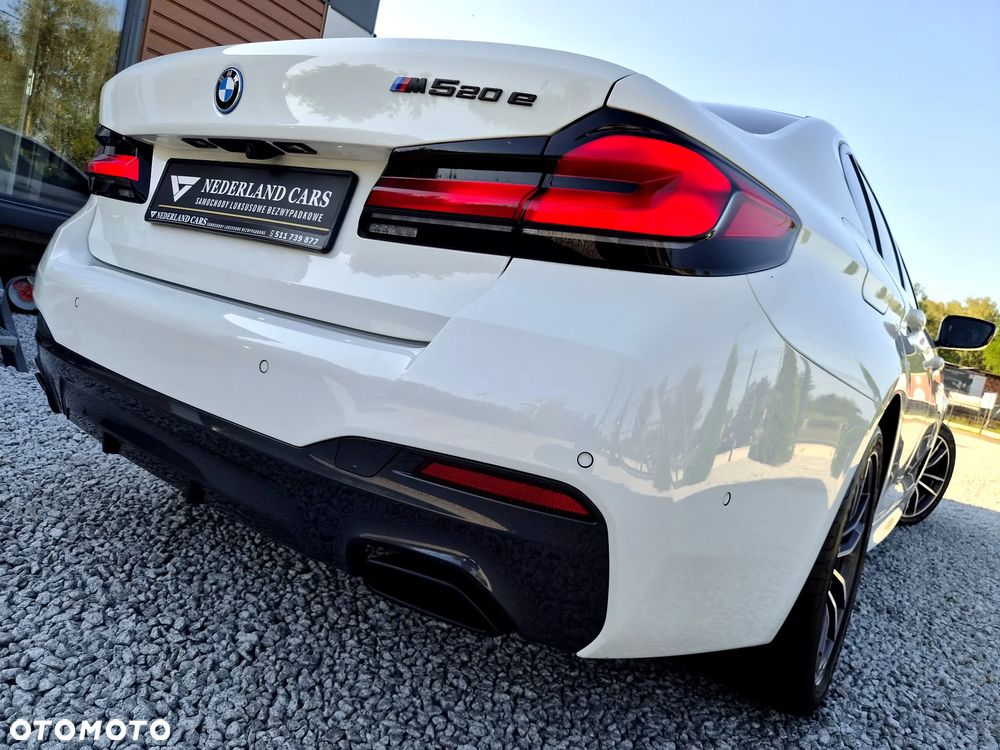 BMW Seria 5 520e M Sport sport - 30