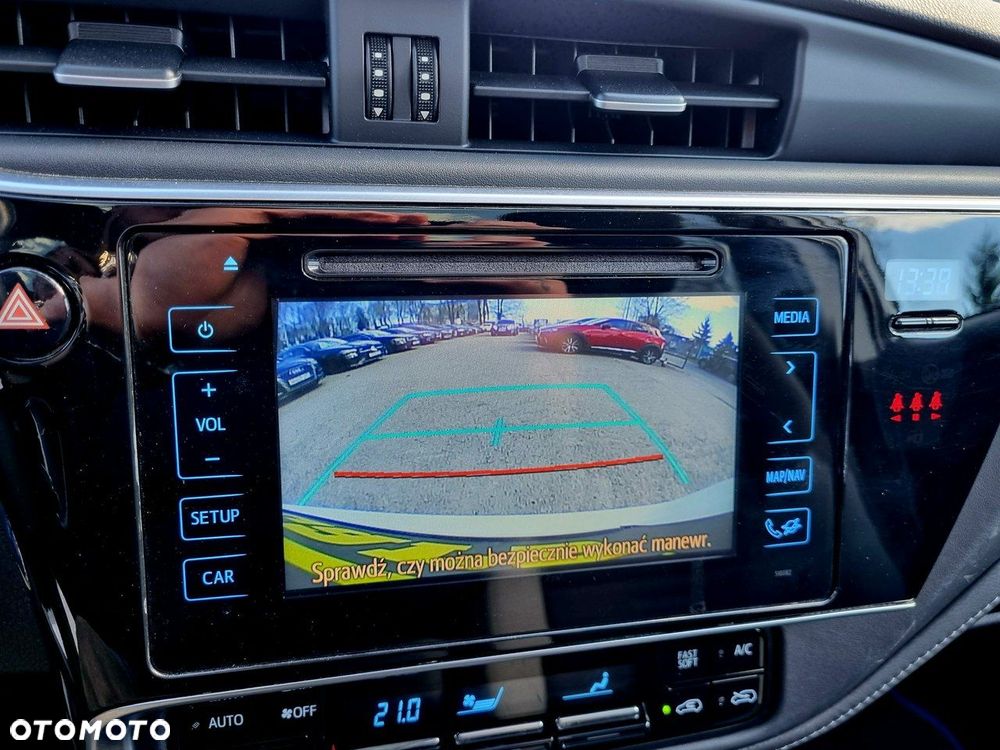 Toyota Auris Hybrid 135 Premium - 20