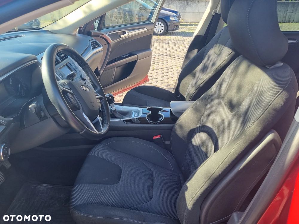 Ford Mondeo 1.5 EcoBoost Ambiente - 11