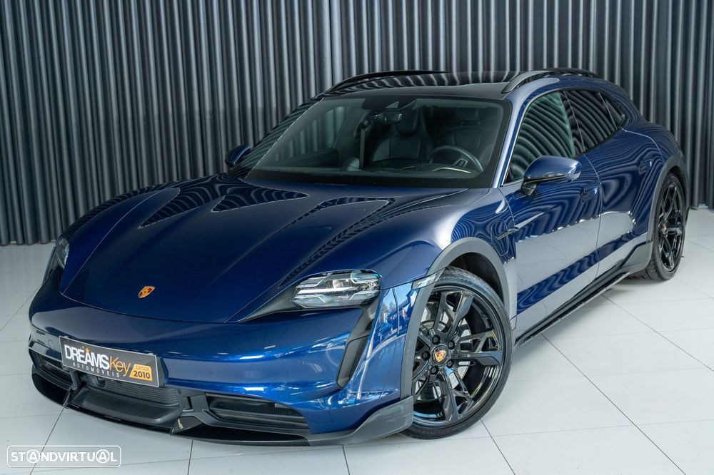 Porsche Taycan Cross Turismo Turbo - 32