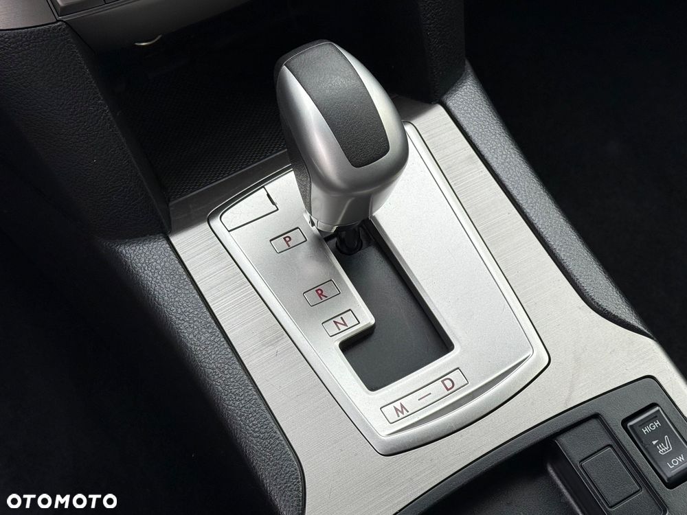 Subaru Legacy 2.5i Lineartronic Comfort - 24