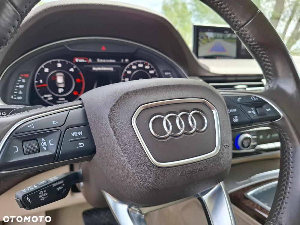 Audi Q7 - 16