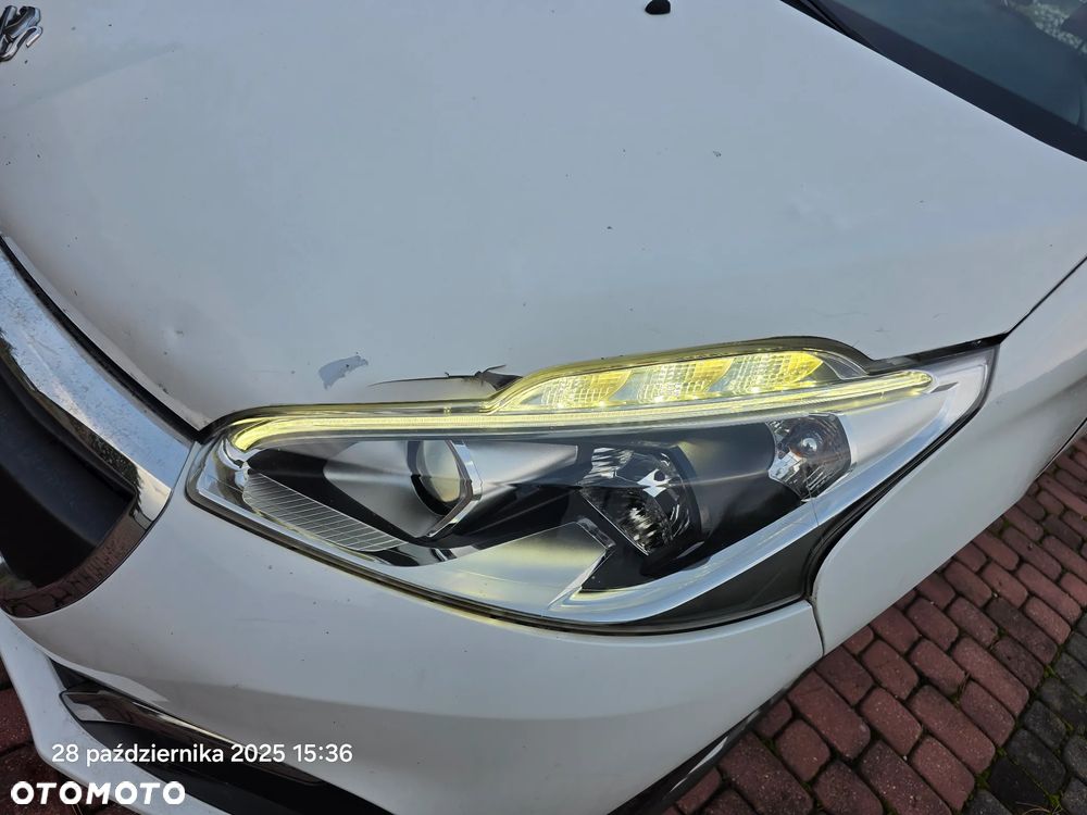 Peugeot 208 Blue-HDi 100 Stop&Start Active - 4