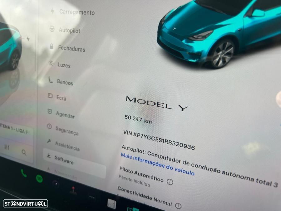 Tesla Model Y - 10