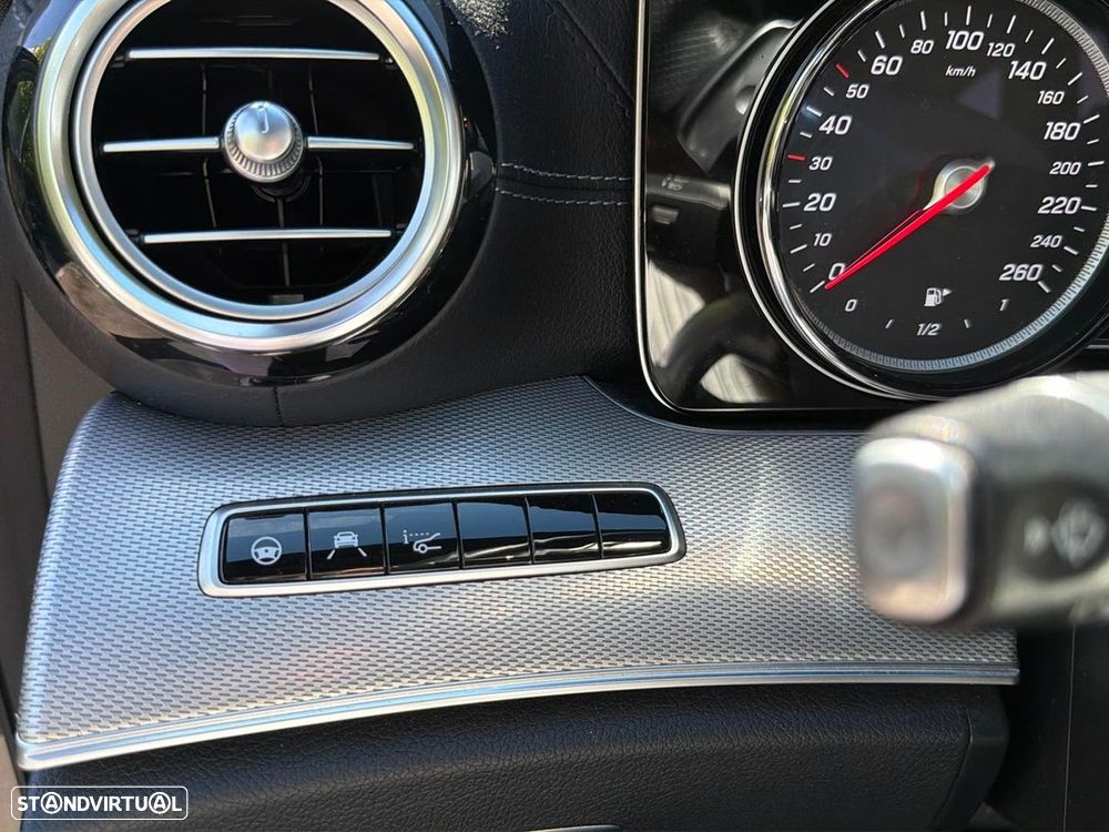 Mercedes-Benz E 300 - 16