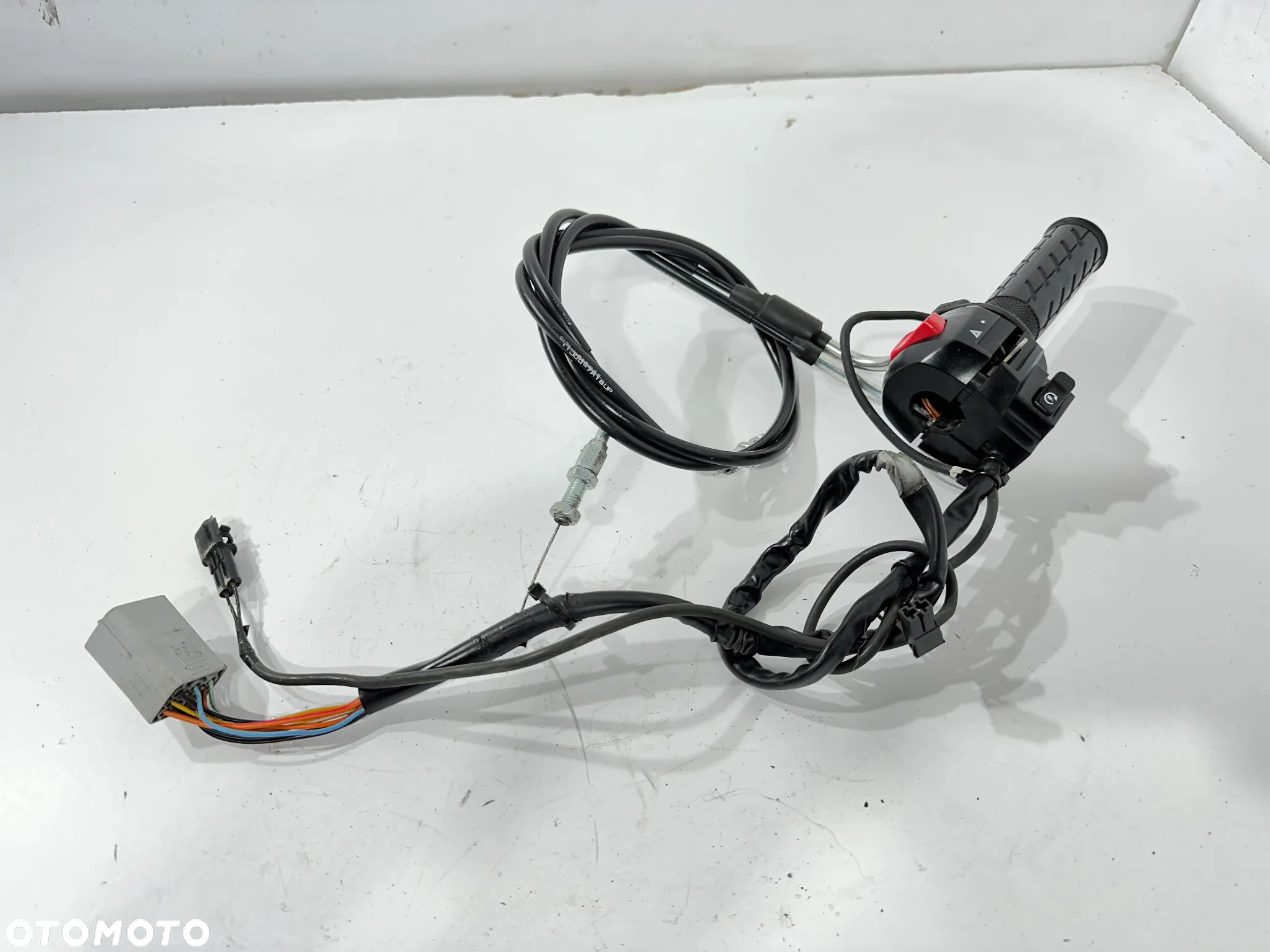 Przełącznik P  Suzuki DL 650  V Strom  18-22R - 6
