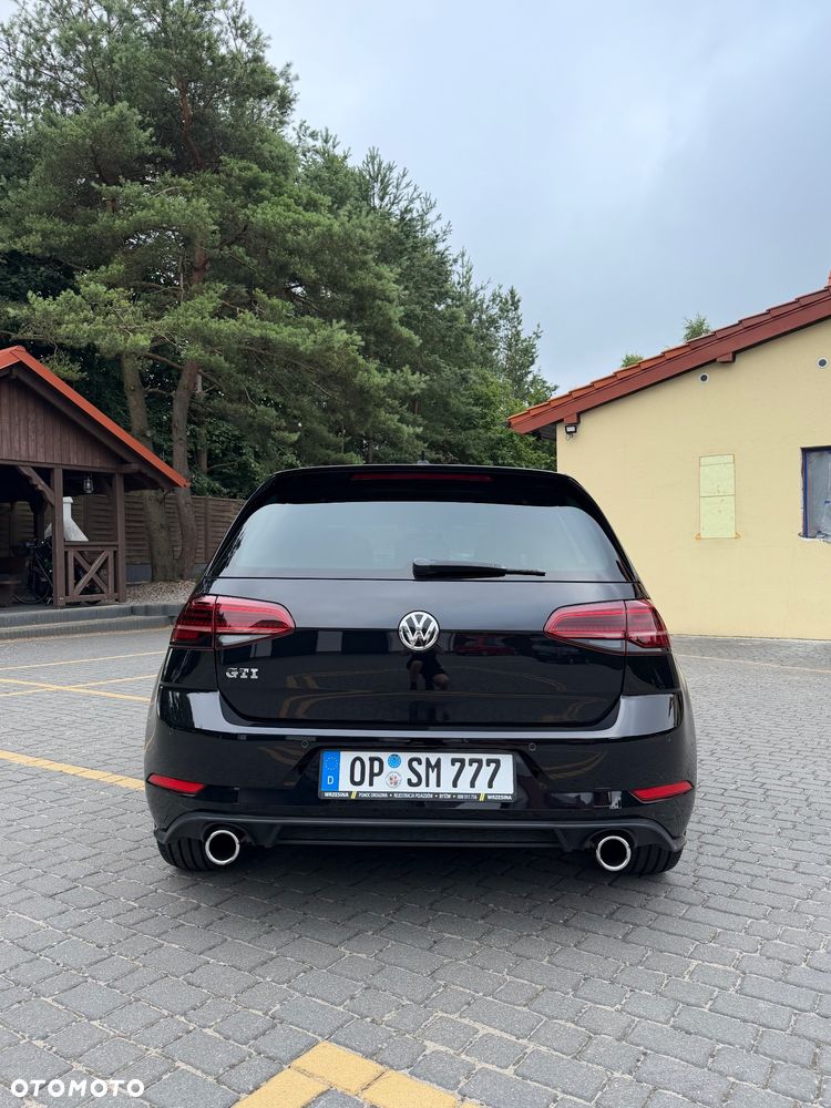 Volkswagen Golf GTI (BlueMotion Technology) DSG - 11