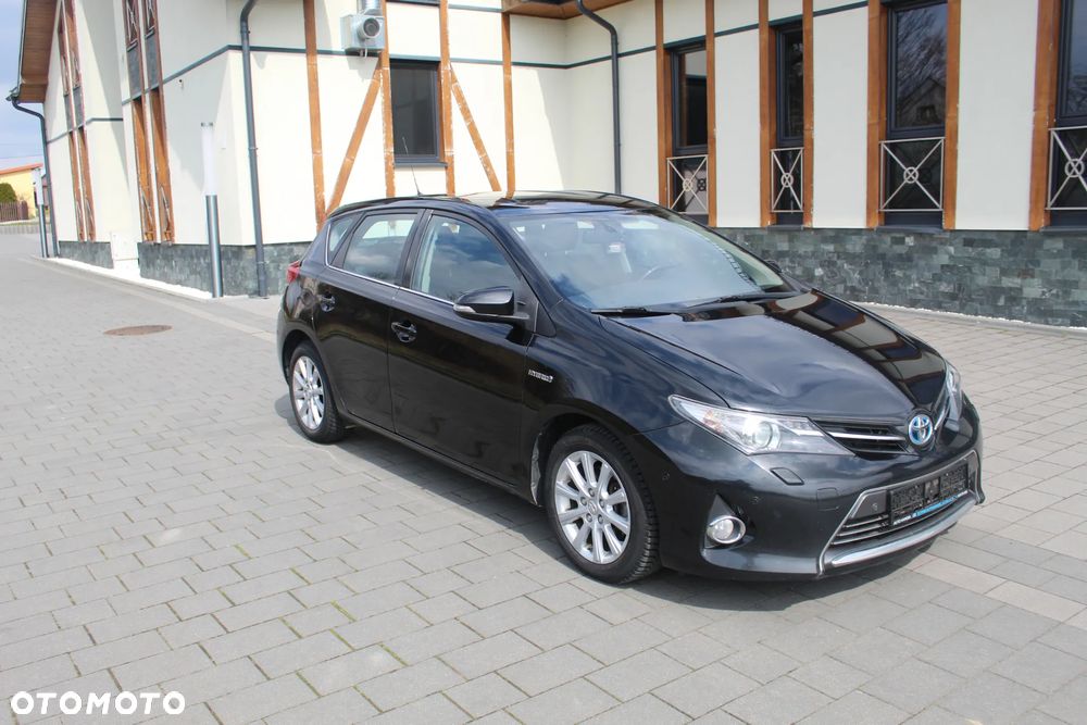 Toyota Auris - 1