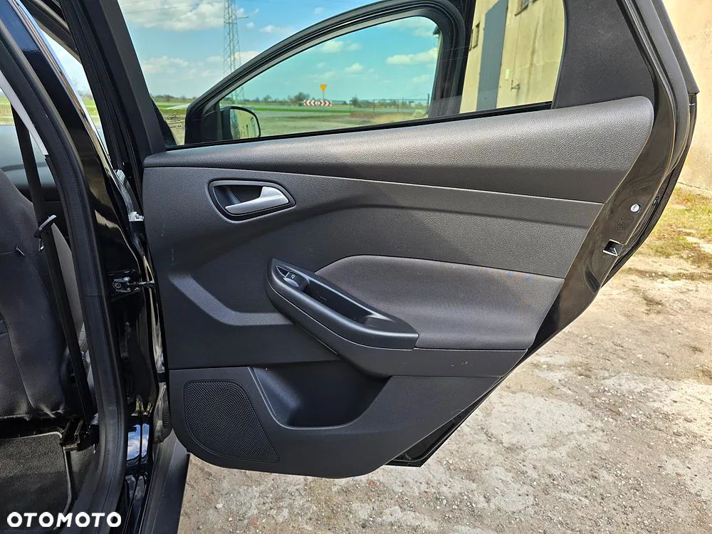 Ford Focus SW 1.5 EcoBlue SCR Titanium - 22