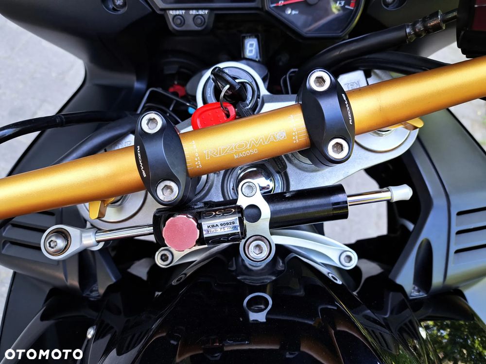 Yamaha FZ - 15