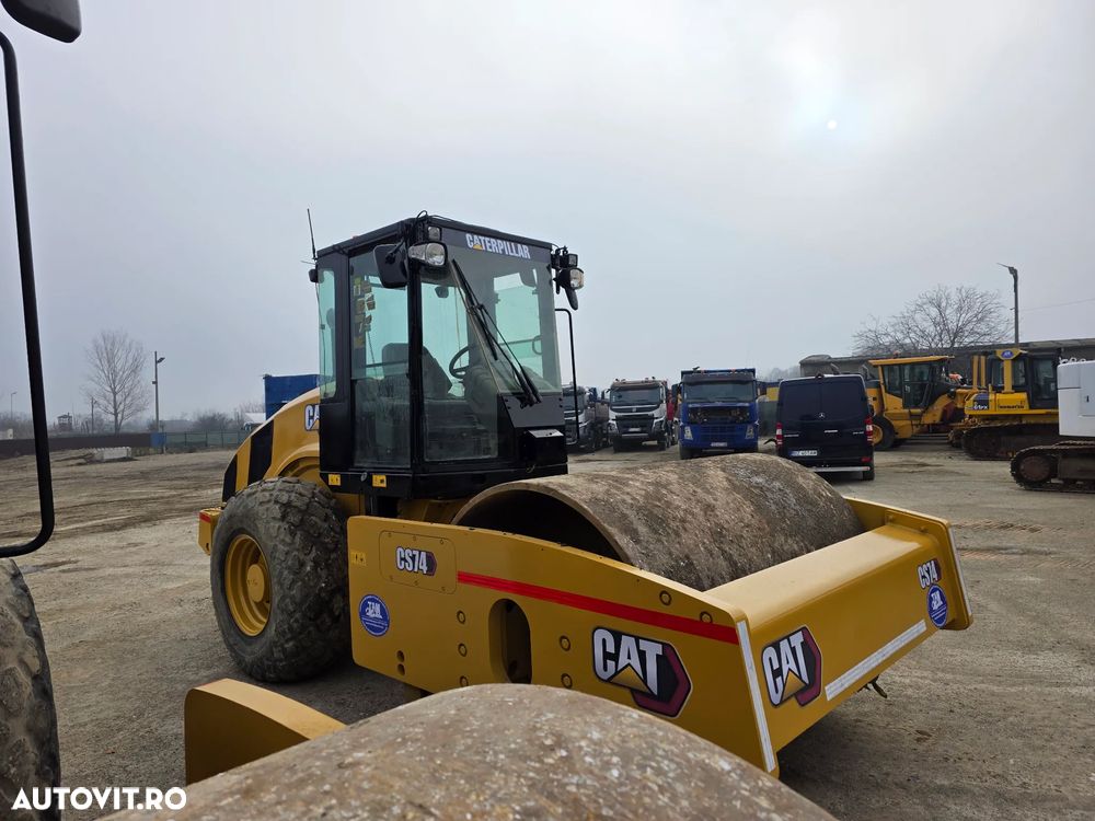 Caterpillar Cat CS74 cilindru compactor terasament hamm bomag ammann vibromax - 6