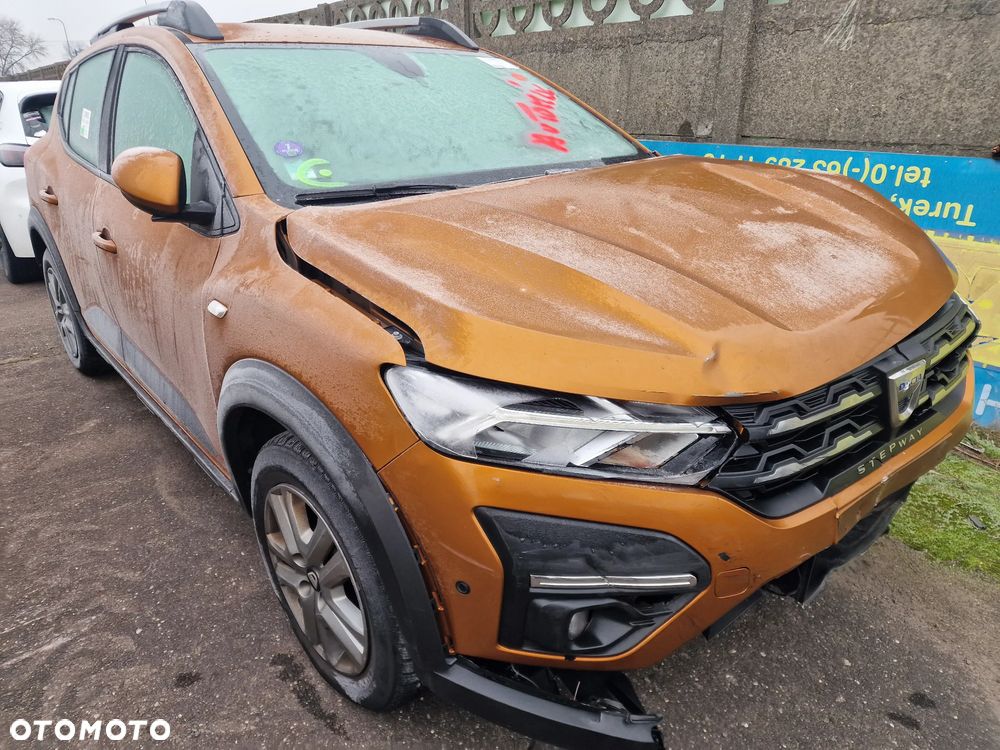 Dacia Sandero Stepway TCe 100 Celebration - 12