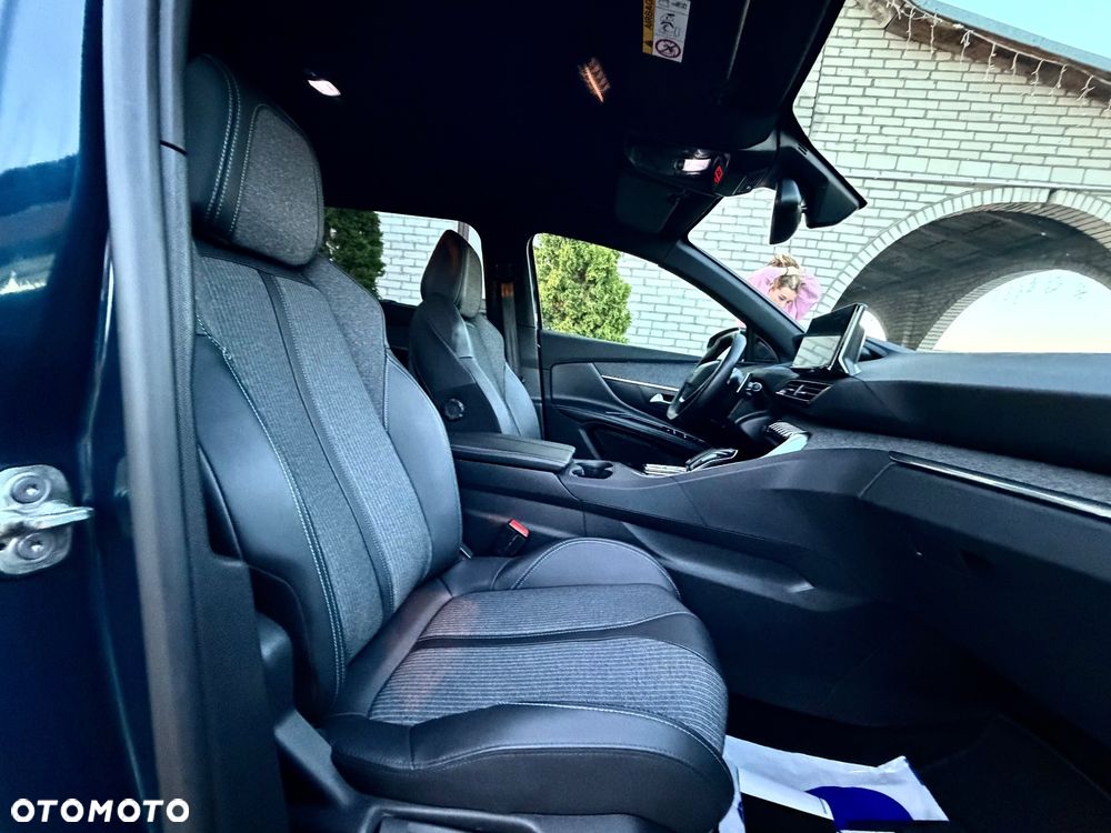 Peugeot 5008 - 18