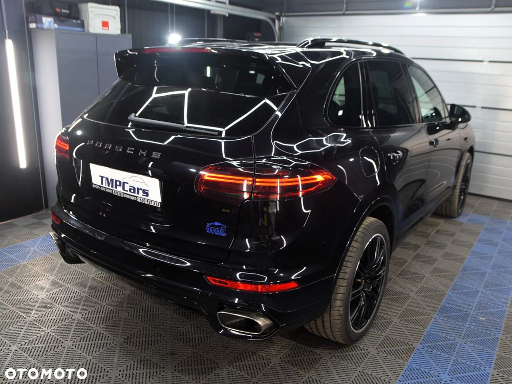 Porsche Cayenne S Tiptronic S - 32