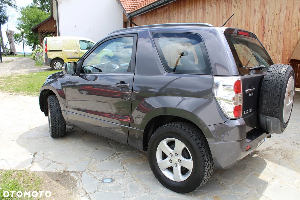 Suzuki Grand Vitara 1.6 De luxe - 14