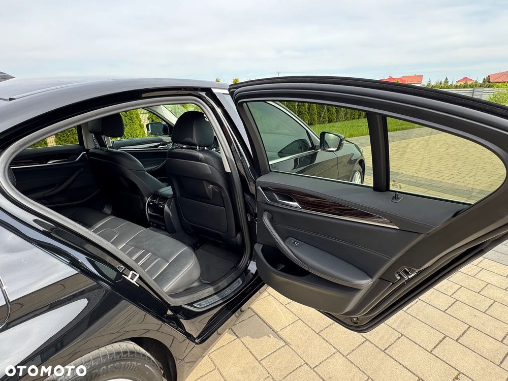 BMW Seria 5 520d xDrive Luxury Line - 33