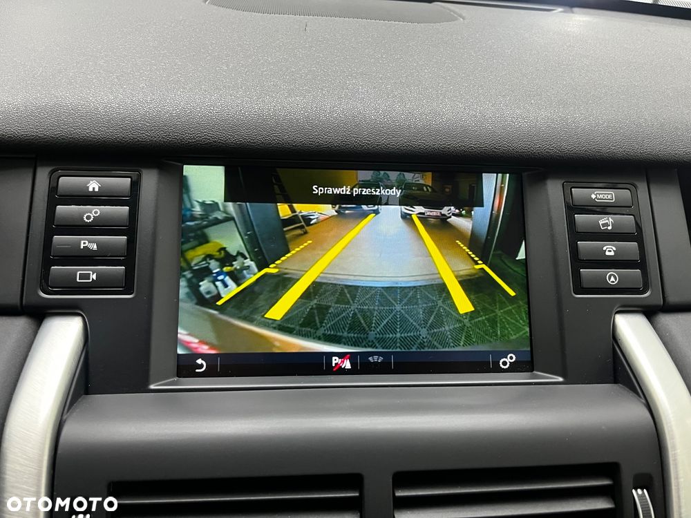 Land Rover Discovery Sport TD4 HSE Luxury - 13