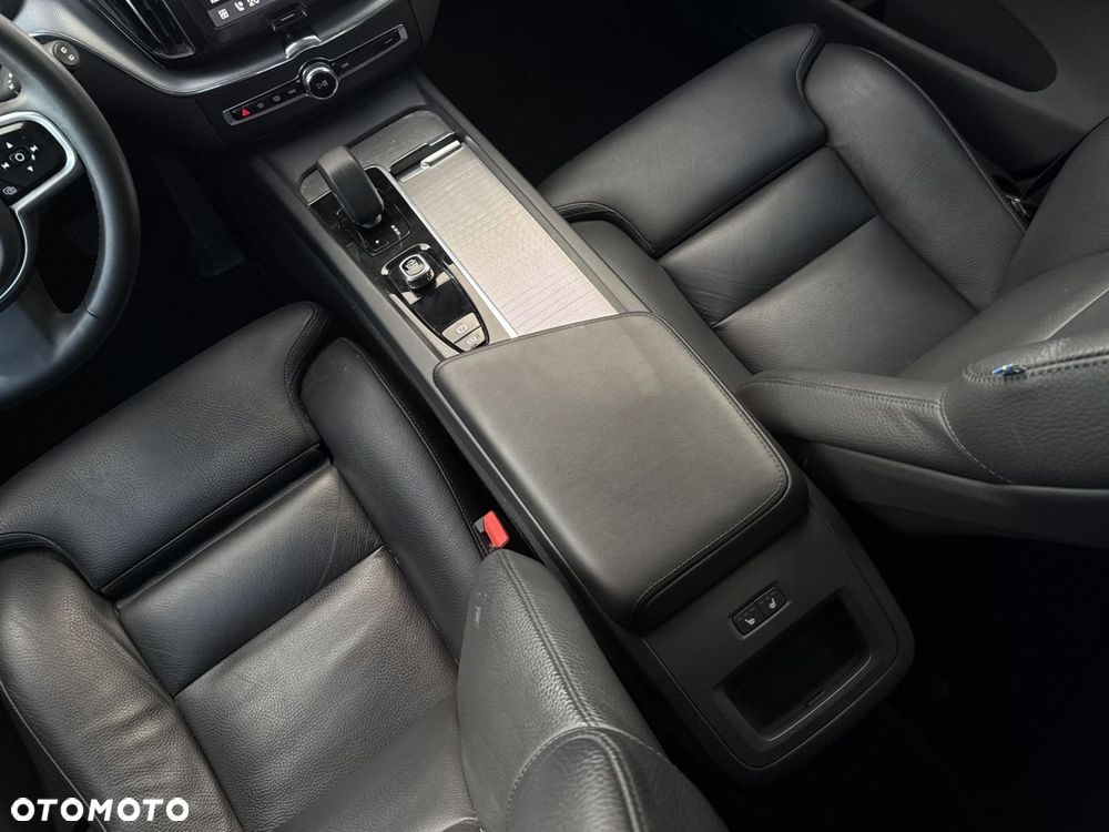 Volvo XC 60 - 16