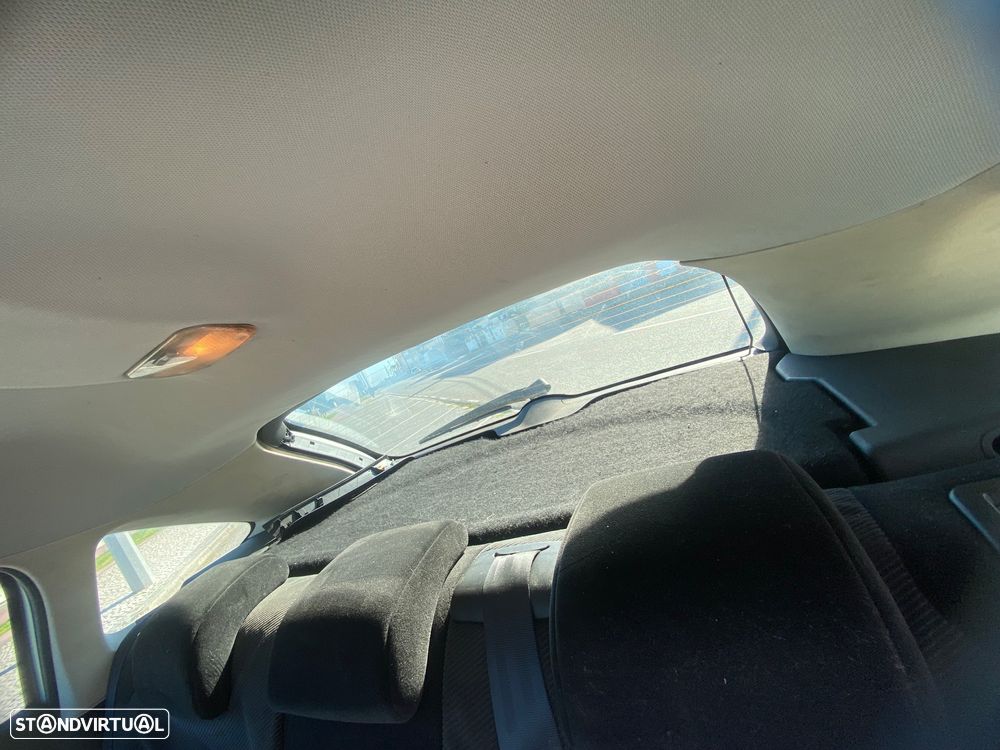 Citroën C4 1.6 HDi SX - 9