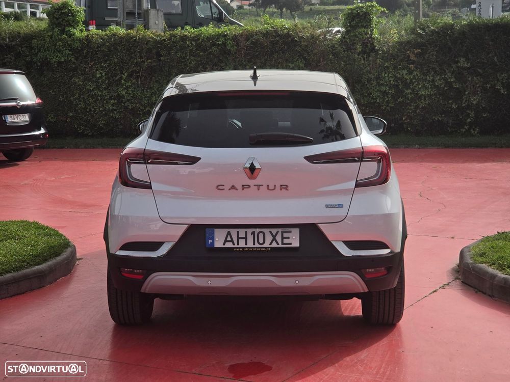 Renault Captur E-TECH 160 INTENS - 8