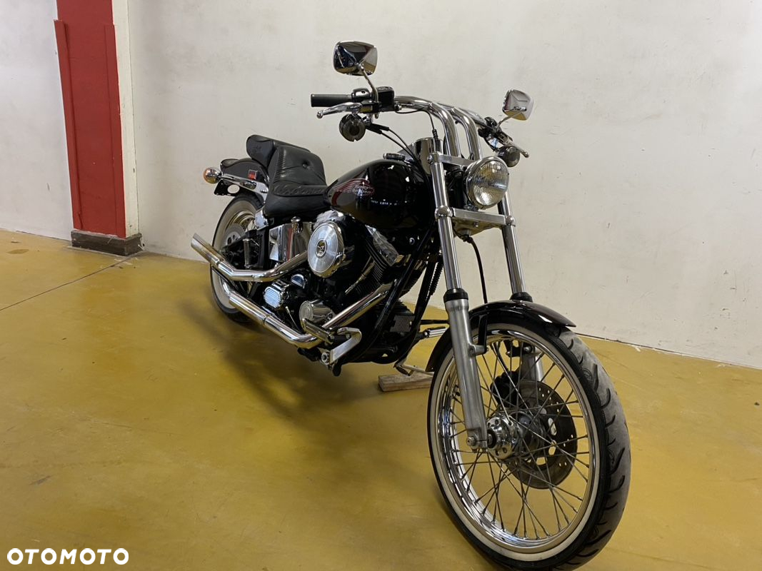 Harley-Davidson Softail Custom - 4