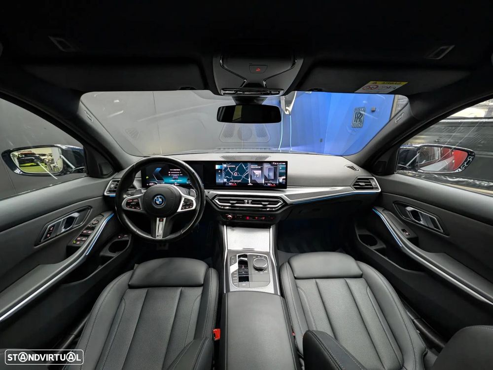 BMW 320 e Pack Desportivo M Auto - 17