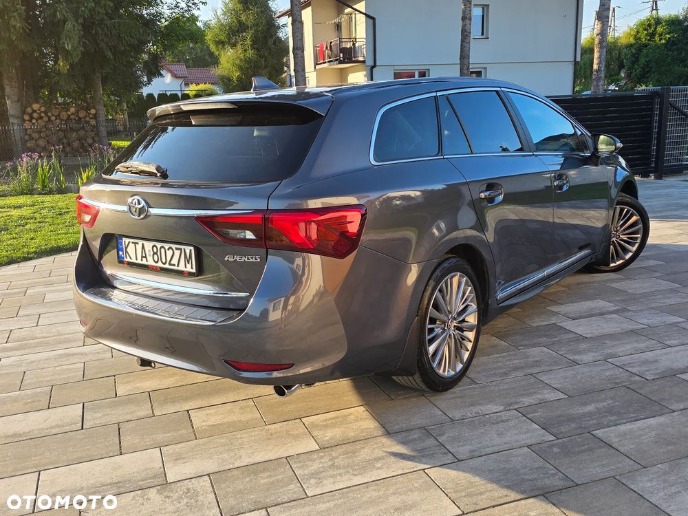 Toyota Avensis - 15