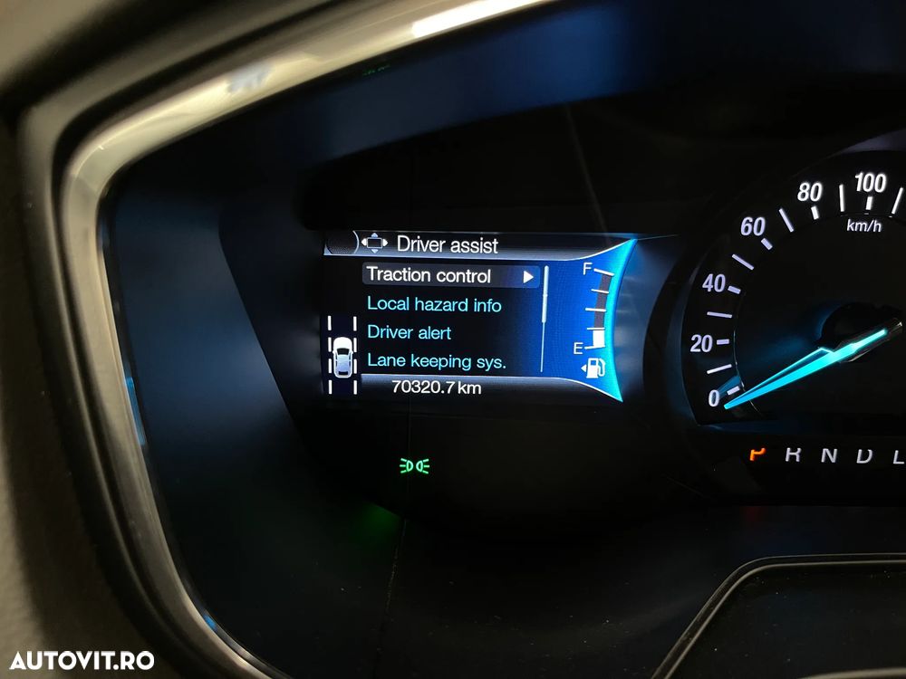 Ford Mondeo 2.0 HEV Titanium - 25