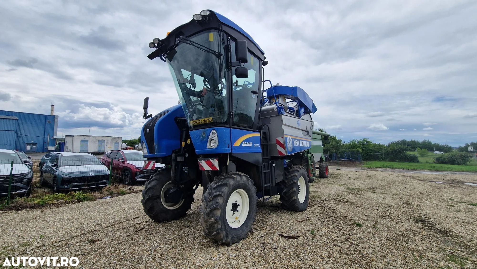 New Holland BRAUD 9070L COMBINA DE RECOLTAT STRUGURI - 1
