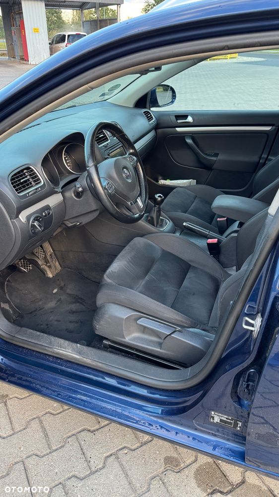 Volkswagen Golf - 16