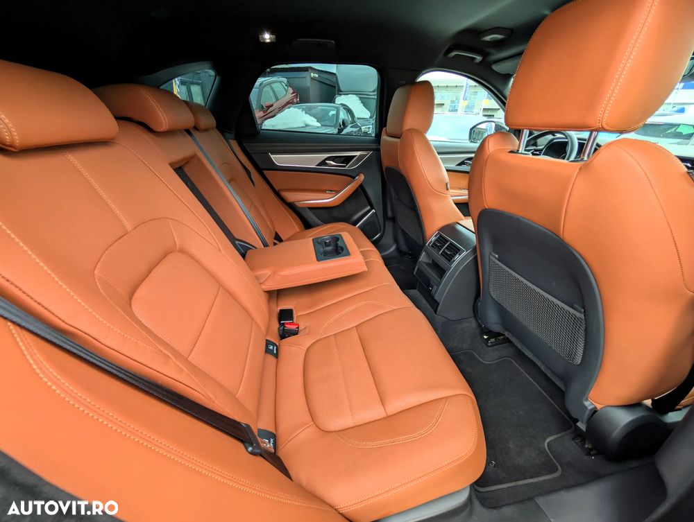 Jaguar F-Pace D165 AWD R-Dynamic Black - 21