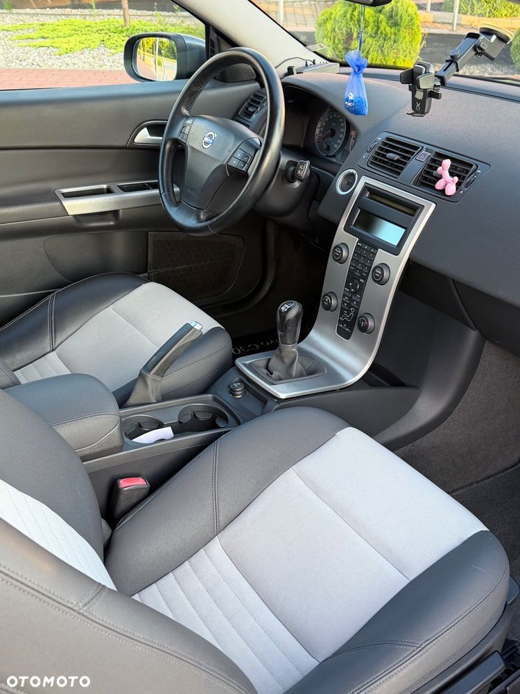 Volvo C30 1.6D Momentum - 12