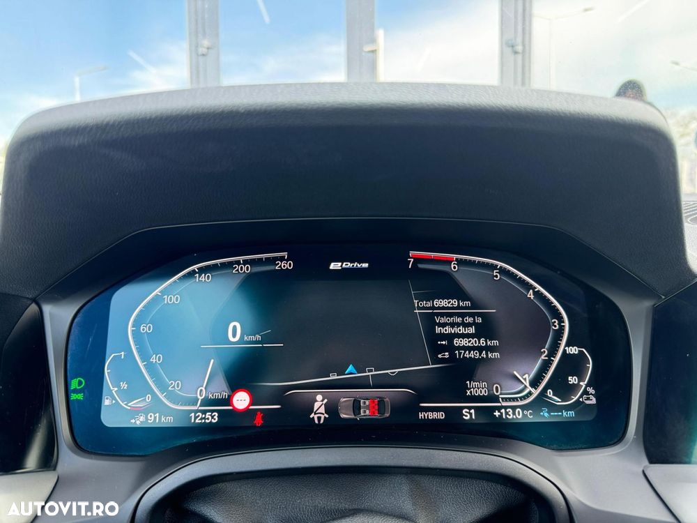 BMW Seria 3 330e AT PHEV - 11