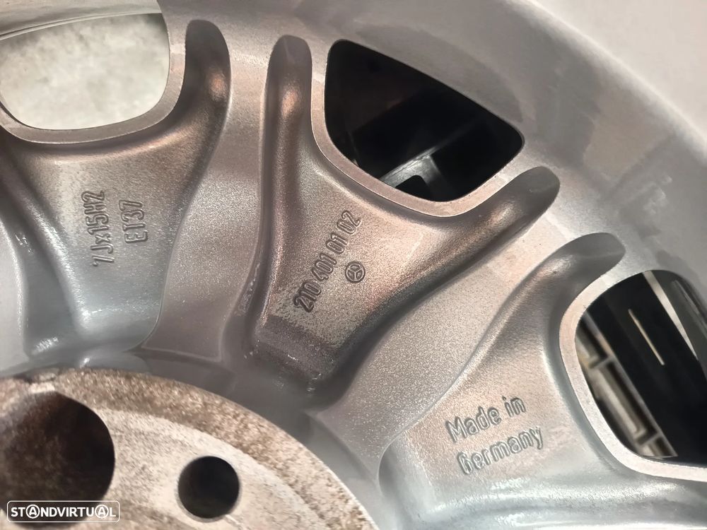 Conjunto Jantes 15 Originais Mercedes-Benz  Ref: 2104010102 - 4